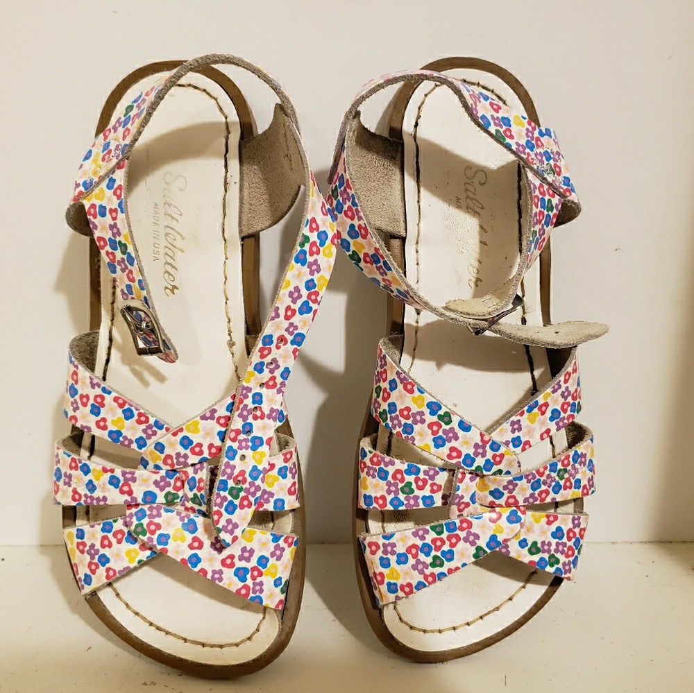 Saltwater sandals